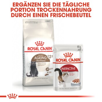 Royal Canin Verpackung für 'Senior Ageing 12+' Trockenfutter und 'Instinctive' Nassfutter, die die Vorteile der Kombination beider hervorhebt.