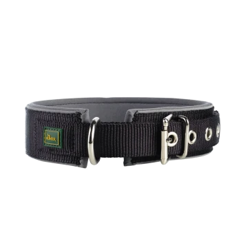 Schwarzes Hundehalsband mit gepolstertem Innenraum, Metall-D-Ring und silberner Schnalle, mit einem grünen und gelben Hunter-Logo.