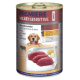 Dosenhundefutter "Premiere Meati Sensitive" mit Rind und Kartoffel, mit einer Hundillustration und mehrsprachiger Zutatenliste.