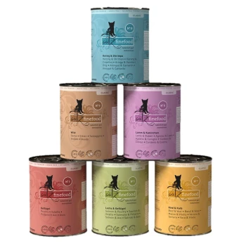 Nassfutter Katze Classic Adult 6x400 g Multipack 1 Sechs bunte Dosen "catz finefood" Katzenfutter, beschriftet mit Geschmacksrichtungen: Hering & Garnelen, Wild, Lamm & Kaninchen, Geflügel, Lachs, Rind & Kalb.