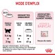 Guide d'instructions pour nourrir les chatons, détaillant les quantités de croquettes quotidiennes en fonction du poids et de l'âge, avec la marque Royal Canin.