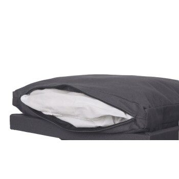 Graues Haustierbett mit einem Reißverschlussbezug, der ein weißes Innenkissen zeigt.