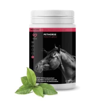 Behälter des PETHORSE HEALTH 4602 Ergänzungsmittels für Pferde, mit dem Profil eines schwarzen Pferdes, mit grünen Blättern an der Basis.