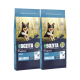 Zwei Säcke Bozita-Hundefutter, beschriftet mit "Original" und "Adult," mit einem schwarz-braunen Hund auf einem Baumstamm, mit Nährwertangaben und einem Gewicht von 12 kg.