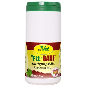 Behälter des cdVet Fitt-BARF SättigungsMix Ergänzungsfuttermittels mit grünem Deckel und gelbem Etikett.