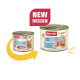 Twee blikken Animonda Carny volwassen kattenvoer, oud en nieuw ontwerp, kip- en zalmsmaak, met een label "NIEUW ONTWERP".