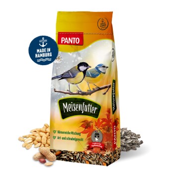PANTO Wildvogelfutter-Tüte mit bunten Vögeln auf einem Ast, mit Text, der natürliche Zutaten und ganzjährige Fütterung hervorhebt.