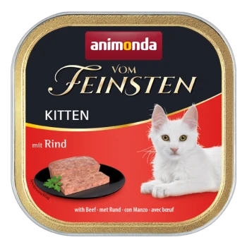 Eine Dose Animonda Vom Feinsten Kittenfutter mit einem weißen Kätzchen neben einem Teller mit Rindfleischpastete, beschriftet mit 'mit Rind.'