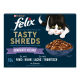 Emballage de nourriture pour chats Purina Felix Tasty Shreds avec un chat noir et blanc joueur, mettant en avant 10 portions de bœuf, poulet, saumon et thon.