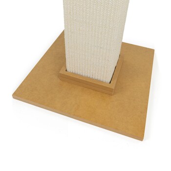 Kratzbaum für Katzen mit einer strukturierten weißen Oberfläche, montiert auf einem stabilen braunen Sockel.