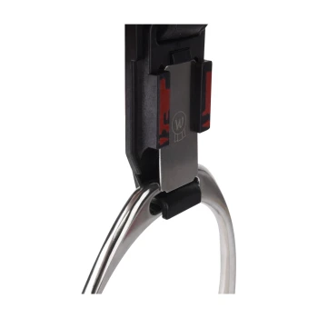 Nahaufnahme eines Haustierpflegewerkzeugs mit einer Klinge aus rostfreiem Stahl und einem schwarzen und roten Kunststoffgriff mit einem Logo.