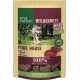 Real Nature Wilderness "Pure Horse" vlees snack verpakking met 100% paard inhoud en afbeeldingen van zachte, sappige paardenvlees stukjes.