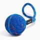 Blau-orange gesprenkelter Gummihundeball mit angebrachtem blauem Seilgriff, beschriftet mit "Cheerble" auf weißem Hintergrund.