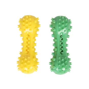 Deux jouets à mâcher en caoutchouc à picots jaunes et verts avec lignes ondulées au centre sur fond blanc.