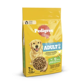 Un sac de 7 kg de nourriture pour chiens Pedigree pour adultes, présentant un golden retriever souriant et mettant en avant "Ingrédients naturels" et "Superfoods."