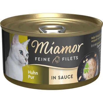 Hundefutterdose mit einer weißen Katze auf dem Etikett, beschriftet mit "Miamor Feine Filets Huhn Pur in Sauce."