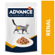 Emballage de nourriture pour chats Advance Veterinary Diets Renal présentant la silhouette d'un chat gris et une assiette de nourriture humide.