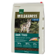 4 kg Sack Real Nature Wilderness Hundefutter "Dunkler Fjord," mit einem Wolf im Wald. Enthält 70% Fleisch, 30% Früchte, keine Körner.