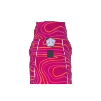 Eine lebhaft pinke Hundejacke mit orangefarbenen Wirbeln, mit einem reflektierenden Rand und einer Lichtbefestigung auf der Rückseite.