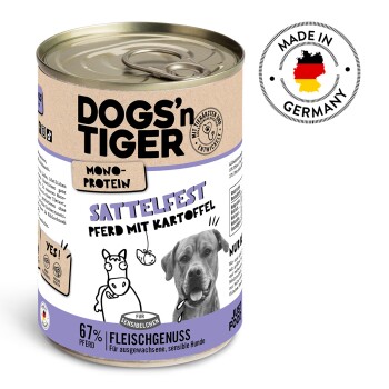 Dosen-Hundefutter beschriftet mit "DOGS'n TIGER", das "SATTELFEST PFERD MIT KARTOFFEL" enthält, mit 67% Pferdefleisch, geeignet für empfindliche Hunde. Hergestellt in Deutschland.