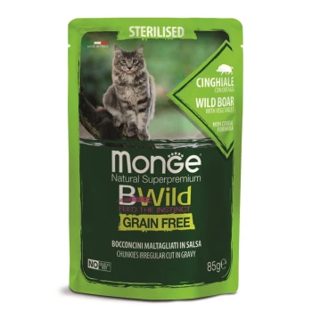 Beutel mit Monge BWild Katzenfutter für sterilisierten Katzen, mit Wildschwein und Gemüse, getreidefrei, 85g, mit einem Katzenbild auf der Vorderseite.