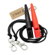 Zwei ACME-Hundepfeifen, schwarz und orange, an schwarzen Schnüren mit silbernen Clips und einem Anhänger mit der Aufschrift „2 Stück“.