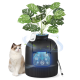 Schwarzer luftreinigender Pflanzenkübel mit grüner Monstera, blauem Ionendisplay und einer flauschigen weiß-braunen Katze daneben.