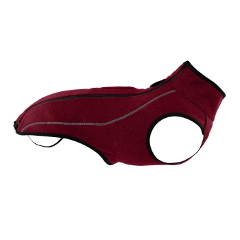 Ein kastanienbraunes Hundegeschirr mit reflektierenden Nähten, das für Komfort und Sicherheit entworfen wurde, von der Seite vor einem weißen Hintergrund gezeigt.