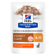 Torebka mokrej karmy dla kotów Hill's Prescription Diet Kidney Care k/d, zawierająca delikatne kawałki w sosie z kurczaka, polecana przez weterynarzy.