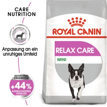 Royal Canin Relax Care Mini Hundefuttertüte mit einem rennenden Boston Terrier, der Pflegeernährung und +44% verbesserte Verhaltensweisen fördert.
