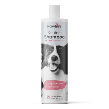 Pawlie's Sensitives Shampoo für Hunde, mit einem lächelnden Border Collie auf dem Etikett, das verspricht, Haut und Fell zu pflegen und Juckreiz zu lindern.