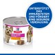 Dosen-Hundefutter von Hill's Science Plan, gekennzeichnet mit "Small & Mini Mature Adult 7+" mit Hühnermousse, das die Immununterstützung und eine gesunde Verdauung fördert.