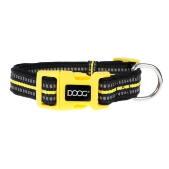 Neoprene Dog Collar BOLT (Neon) S Schwarzes und gelbes Haustierhalsband mit einer gelben Schnalle und reflektierenden Streifen, das das Markenlogo 'DOOG' trägt.