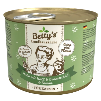 Dose mit Katzenfutter von Betty's Landhausküche, die Huhn mit Kalbfleisch und Bonnetöl & Taurin enthält, beschriftet mit "Extra viel Fleisch."