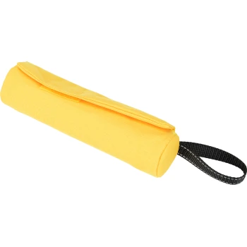Sac de jouets pour animaux de compagnie jaune avec une poignée noire, présentant une fermeture éclair et un design en tissu texturé.