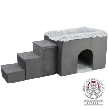 Graue Plüsch‑Tierhöhle mit Kunstfelloberseite und drei mit Teppich bezogenen Stufen, bogenförmigem Eingang; Siegel 'Animal Welfare Compliant', Nr. 202310012