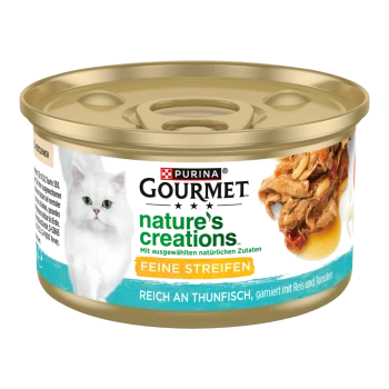 Purina Gourmet Naturkreationen Katzenfutterdose, mit einem Bild einer weißen Katze, beschriftet mit "Feine Streifen" mit Thunfisch, Reis und Tomaten.
