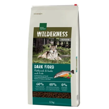 12 kg Sack "Real Nature Wilderness Senior" Hundefutter mit einem Wolfdesign. "DARK FIORD" Etikett; 60% Rotwild & Lachs, 40% Früchte/Gemüse.