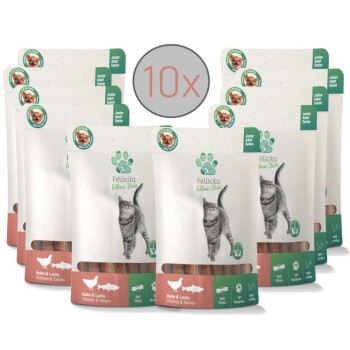 Zehn Packungen Fellicita Felines Sticks für Katzen, mit einer grauen Katze auf der Vorderseite, beschriftet mit "Huhn & Lachs Chicken & Salmon."
