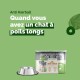 Emballage de nourriture pour chat anti-boules de poils avec le visage d'un chat, comportant un texte en français : 'Quand vous avez un chat à poils longs,' et un bol en métal.