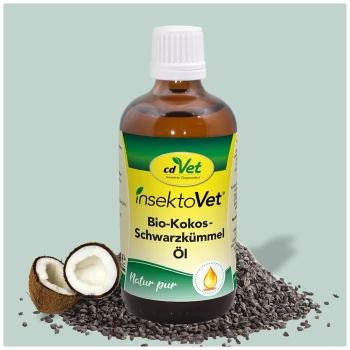 Flasche mit cdVet InsektoVet Bio-Kokos-Schwarzkümmel Öl mit Kokosnuss und Schwarzkümmelsamen, beschriftet mit "Natur pur".