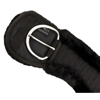 Schwarzer Reitgurt mit einer silbernen Schnalle und weichem Kunstfellfutter, mit dem Logo "EQUINATE" auf dem Stoff.