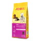 JosiDog Mini Adult Hundefutterbeutel für kleine Rassen, glutenfreie Rezeptur, 2,7 kg, deutsche Qualität, mit Bildern von drei kleinen Hunden.