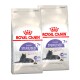 Twee zakken Royal Canin Regular Sterilised kattenvoer voor katten van 7 jaar en ouder, met een zwarte kat op de verpakking.