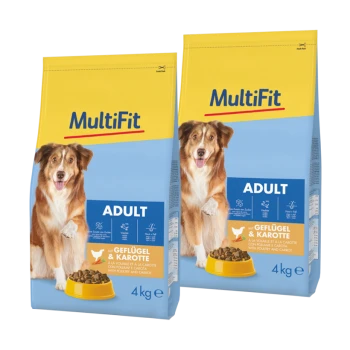 Zwei Beutel MultiFit Hundefutter, jeweils 4 kg, mit einem glücklichen Hund auf der Vorderseite, beschriftet mit "ADULT" und Zutaten aus Geflügel und Karotte.