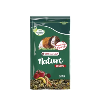 Eine bunte Tüte Versele-Laga Nature Original Meerschweinchenfutter, mit einer Illustration und dem Text "Original Recipe Original Taste."