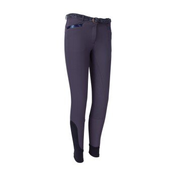 Ein Paar enganliegende, dunkelgraue Reithosen mit einem geflochtenen Gürtel, mit zwei Vordertaschen und einem strukturierten Griff an den Unterschenkeln.