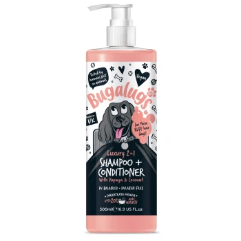 Flasche von Bugalugs Luxury 2-in-1 Shampoo + Conditioner für Hunde, mit Papaya und Kokosnuss, mit einem Cartoon-Hund auf dem Etikett.