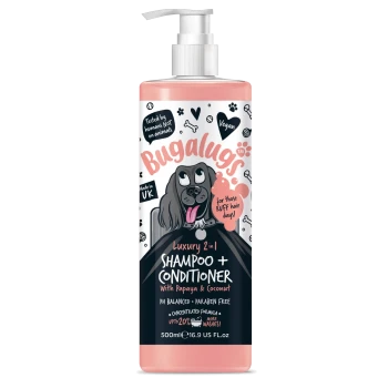 Flasche von Bugalugs Luxury 2-in-1 Shampoo + Conditioner für Hunde, mit Papaya und Kokosnuss, mit einem Cartoon-Hund auf dem Etikett.
