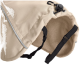 Eine Nahaufnahme eines beigen Haustiermantels mit einem weichen Fleece-Futter, verstellbaren Riemen und reflektierenden Details.